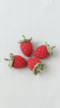 4 Erdbeeren mit Körbchen